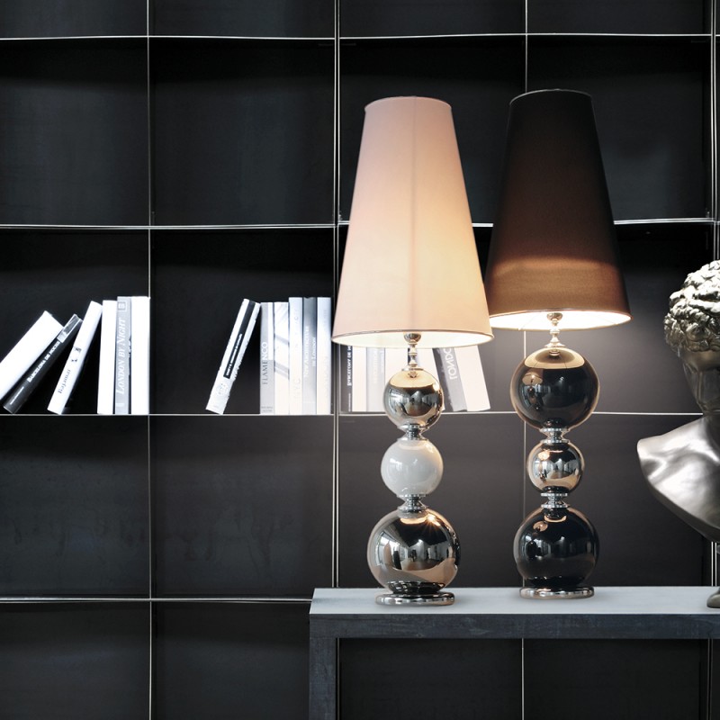 pearl-table